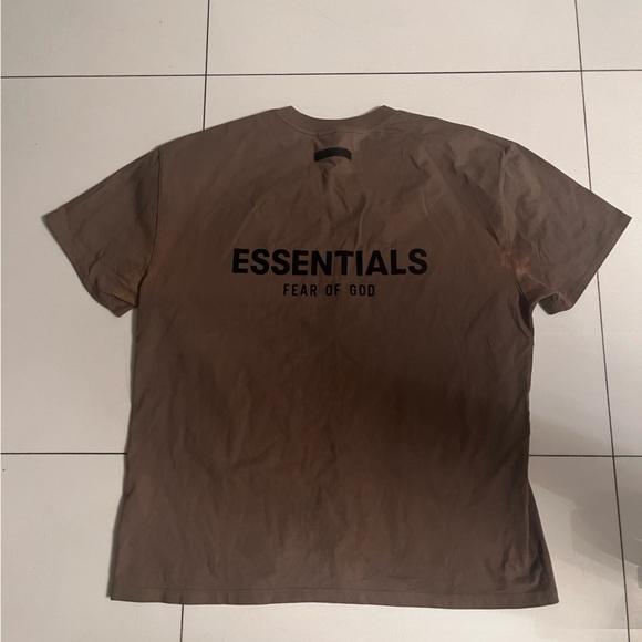 Essentials “Fear of GOD “ Men's Brown T-Shirt S/S 
Size Medium - Picture 2 of 4